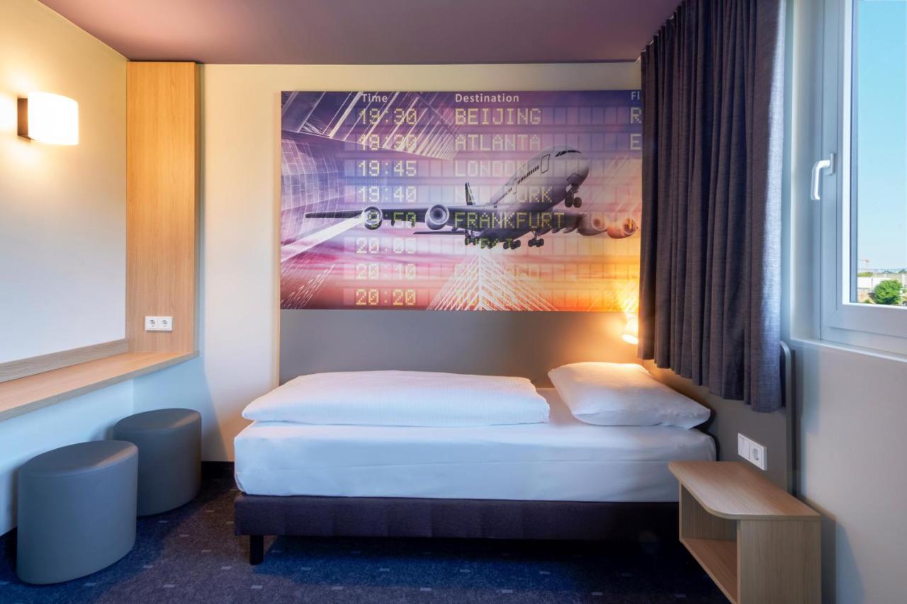 พรีเมียร์ คลาส แฟรงเฟิร์ต แอร์พอร์ต Hotel Frankfurt am Main ภายนอก รูปภาพ