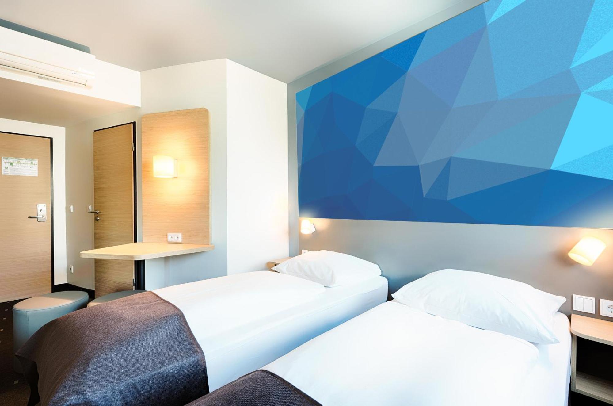 พรีเมียร์ คลาส แฟรงเฟิร์ต แอร์พอร์ต Hotel Frankfurt am Main ภายนอก รูปภาพ