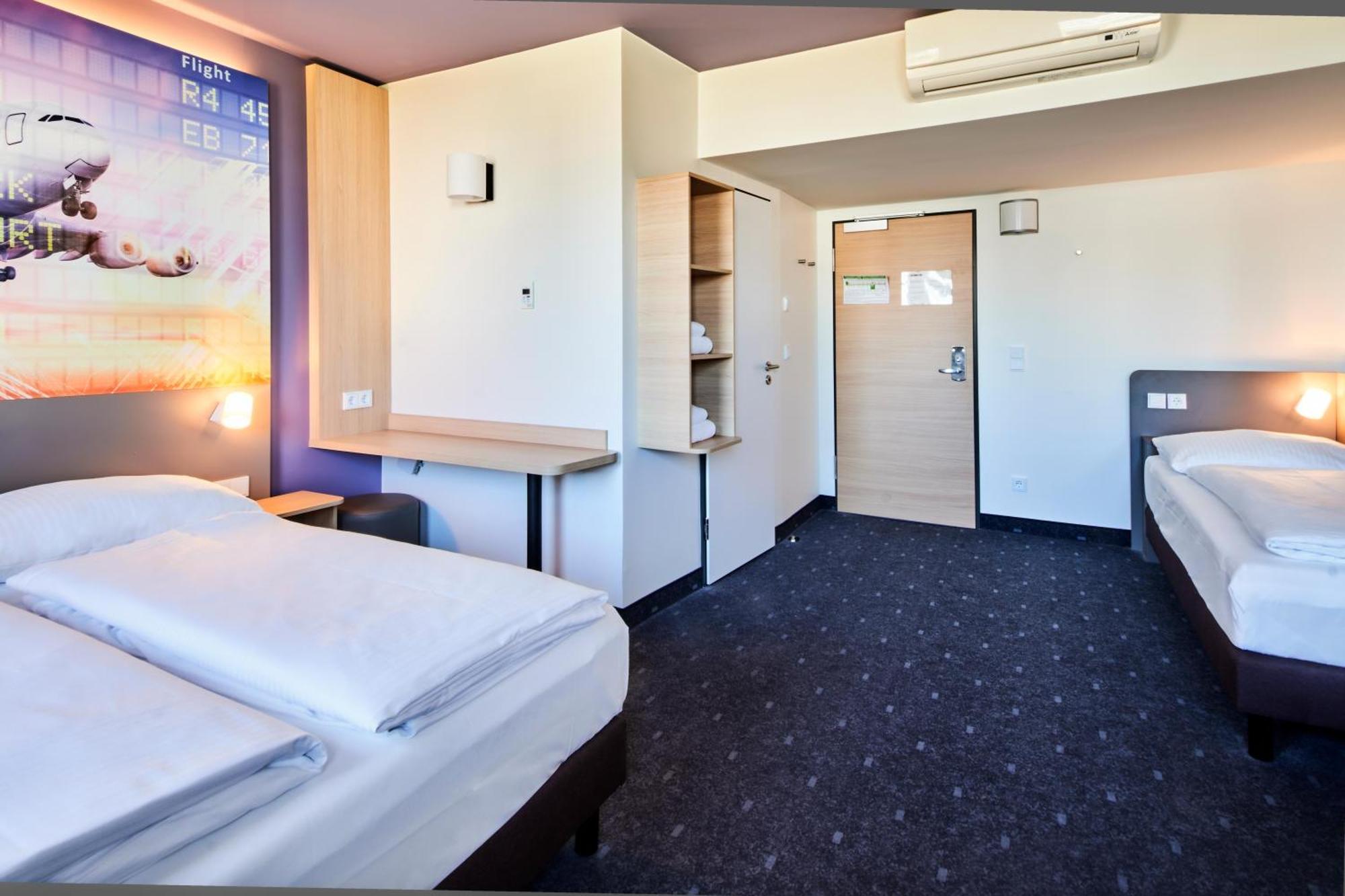 พรีเมียร์ คลาส แฟรงเฟิร์ต แอร์พอร์ต Hotel Frankfurt am Main ภายนอก รูปภาพ