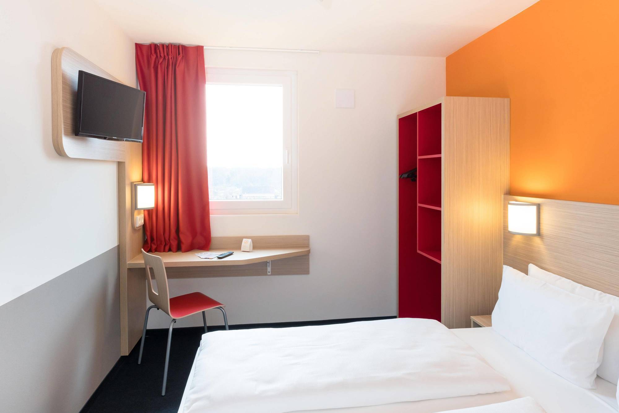 พรีเมียร์ คลาส แฟรงเฟิร์ต แอร์พอร์ต Hotel Frankfurt am Main ภายนอก รูปภาพ
